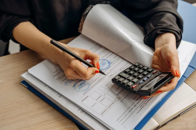 Reserva e cálculo de cheque especial