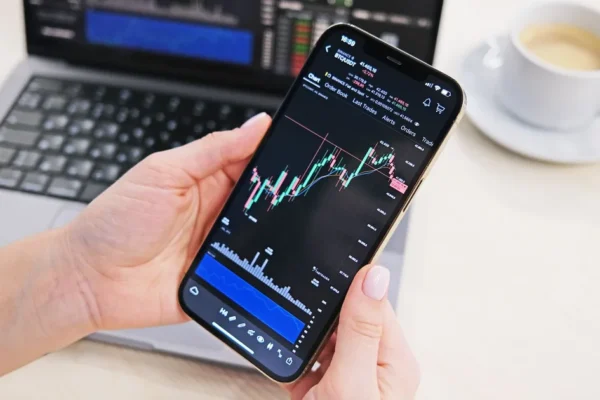 Selic e CDI Explicados: Como as Taxas Afetam Seus Investimentos